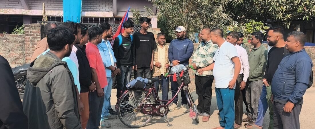 जितपुरका युवाको साहसिक स्कुटिङ यात्रा, वडाध्यक्षद्वारा सम्मान